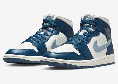 jordan 1 mid french blue women